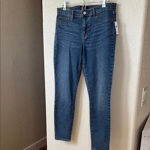 NWT -GAP- Favorite Jegging- Women's Blue Jeans-Size 8/29
